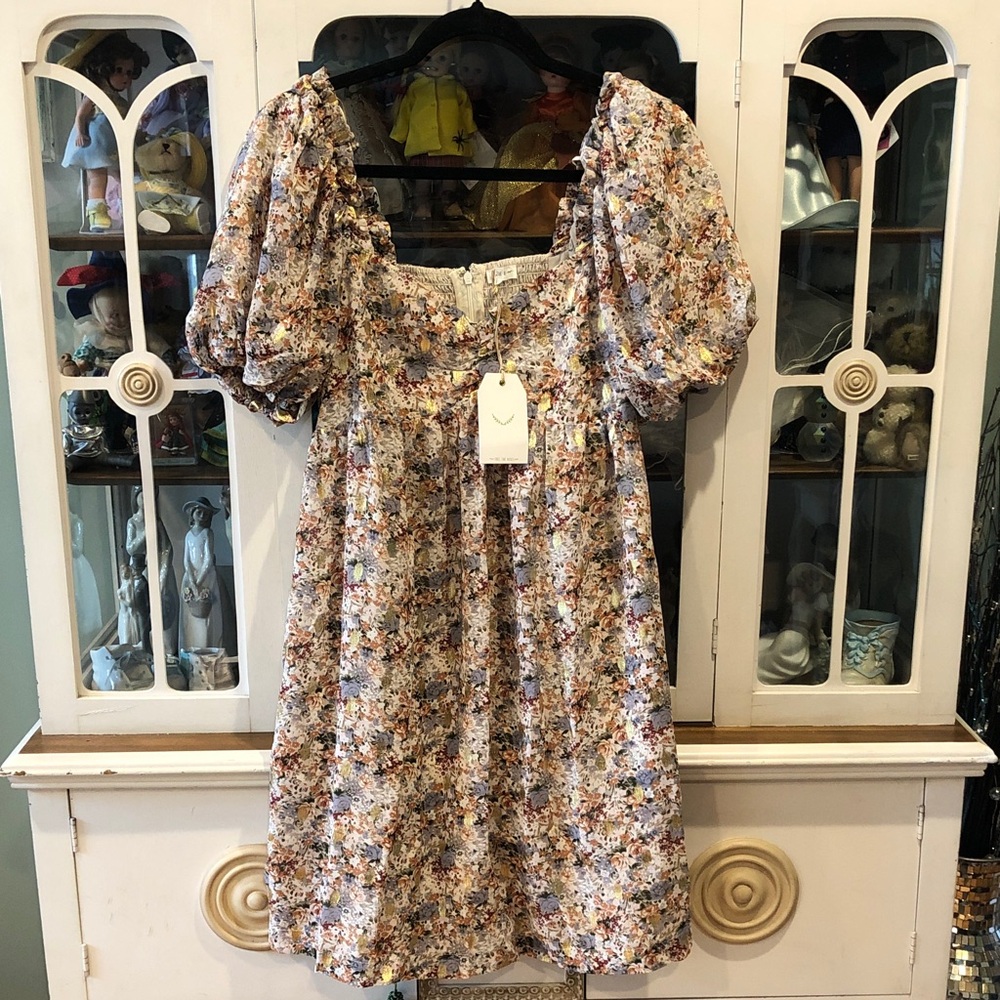 New with tag. Free the Roses Floral Puff Sleeve Mini Dress